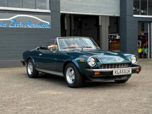 Image 2/47 de FIAT 124 Spider CS2 (1979)