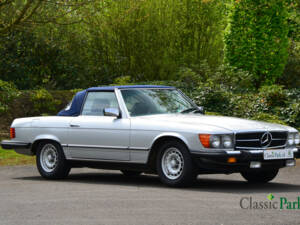 Image 22/50 of Mercedes-Benz 380 SL (1983)