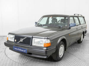 Bild 17/50 von Volvo 245 Super Polar (1993)