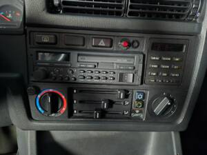 Image 61/65 of BMW M3 (1986)