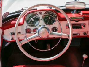 Image 12/50 of Mercedes-Benz 190 SL (1960)