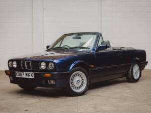 Image 1/8 of BMW 320i (1992)