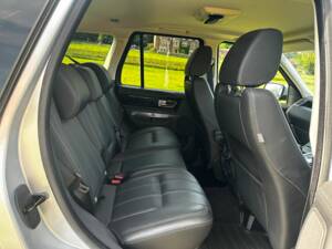Bild 43/77 von Land Rover Range Rover Sport SDV6 (2013)