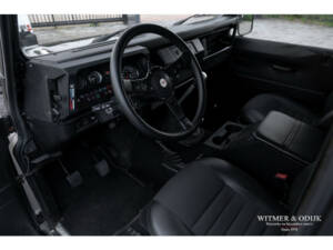 Image 2/30 of Land Rover Defender 90 (1997)