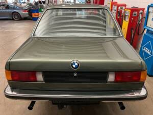 Image 15/18 of BMW 323i (1981)