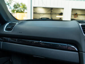 Image 30/47 of Porsche Boxster (2016)