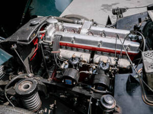 Image 17/50 of Aston Martin DB 2&#x2F;4 Mk I DHC (1954)