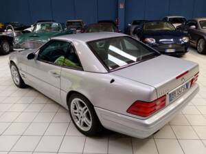 Imagen 11/46 de Mercedes-Benz SL 280 (1999)
