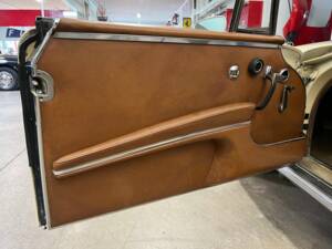 Image 6/15 of Mercedes-Benz 220 SE b (1965)