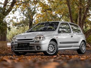 Afbeelding 1/26 van Renault Clio II 2.0 16V Sport (2000)