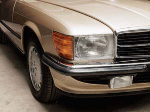 Immagine 35/71 di Mercedes-Benz 420 SL (1988)