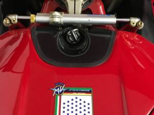 Image 5/8 of MV Agusta DUMMY (2007)