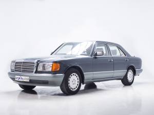 Image 3/29 of Mercedes-Benz 420 SE (1989)