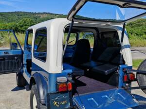 Image 27/31 of Jeep CJ-7 2.4L Diesel (1983)