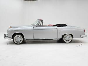 Image 8/15 of Mercedes-Benz 220 S Cabriolet (1959)