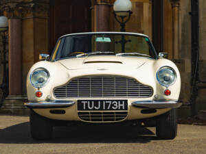 Bild 24/62 von Aston Martin DB 6 Mk II Volante (1970)