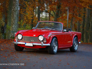 Image 4/27 de Triumph TR 5 PI (1968)