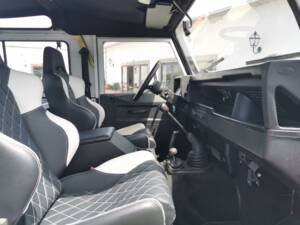 Image 21/45 of Land Rover Defender 110 Td5 (2001)