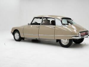 Image 4/15 of Citroën DS 21 (1970)