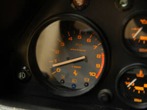 Immagine 15/49 di Ferrari 328 GTS (1988)