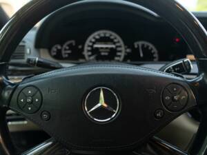 Immagine 46/50 di Mercedes-Benz S 350 CDI BlueEFFICIENCY L (2011)