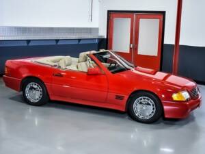 Afbeelding 7/7 van Mercedes-Benz 300 SL-24 (1991)