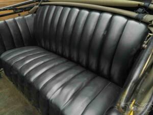 Image 16/19 of Chrysler Series 70 (1926)