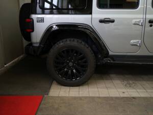 Bild 26/29 von Jeep Wrangler 2.0T Sahara (2020)