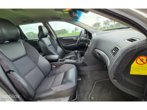 Image 20/46 de Volvo V 70 2.4 (2004)