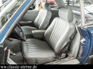 Afbeelding 10/15 van Mercedes-Benz 560 SL (1986)