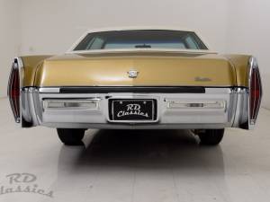 Image 4/32 of Cadillac Coupe DeVille (1971)