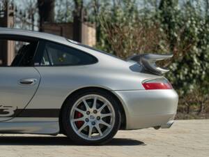 Immagine 21/50 di Porsche 911 GT3 (2000)