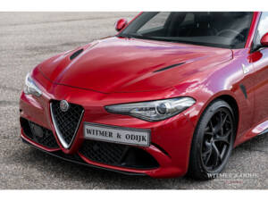 Imagen 7/49 de Alfa Romeo Giulia Quadrifoglio (2017)