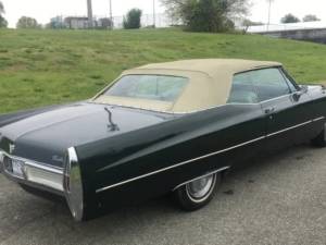 Image 47/50 of Cadillac DeVille Convertible (1967)