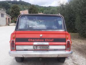 Image 18/33 of Jeep Cherokee Chief (1979)