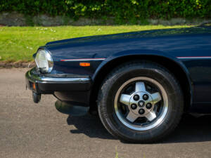 Image 4/11 of Jaguar XJS 5.3 V12 (1990)