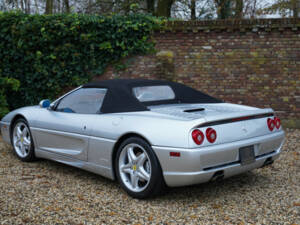 Imagen 39/50 de Ferrari F 355 Spider (1999)