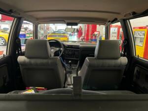 Bild 18/19 von BMW 325ix Touring (1988)
