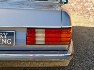 Bild 20/50 von Mercedes-Benz 500 SEC (1989)