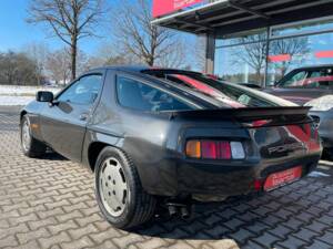 Image 3/20 of Porsche 928 S (1984)