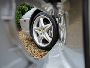 Image 41/50 de Ferrari F 355 Spider (1999)