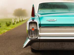 Immagine 9/48 di Cadillac Coupe DeVille (1962)