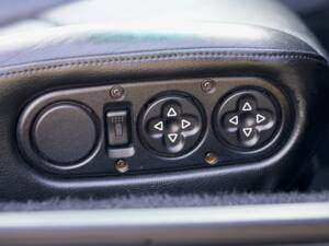 Image 24/46 of Porsche 911 Carrera (1997)