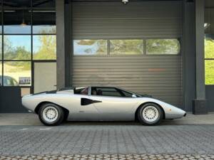 Afbeelding 3/45 van Lamborghini Countach LP 400 (1975)