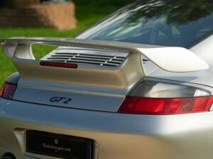 Imagen 29/50 de Porsche 911 GT2 (2002)