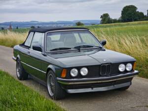 Imagen 5/21 de BMW 323i (1982)