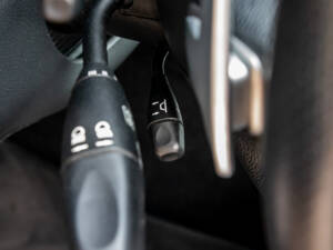 Image 32/50 of Mercedes-Benz CLK 63 AMG (2007)