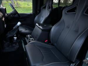 Image 43/62 de Land Rover Defender 90 (2003)