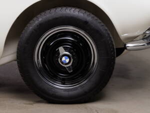 Image 26/45 of BMW 507 (1959)