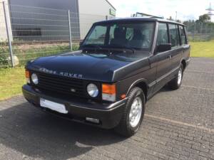 Image 8/53 of Land Rover Range Rover 4.2 LSE (1994)